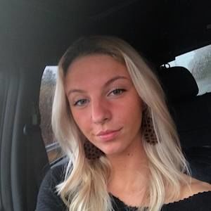 Meet your Posher, Ally